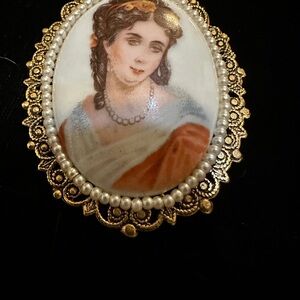 Vintage Limoges Hand Painted Cameo Brooch Gold Victorian Lady Theme